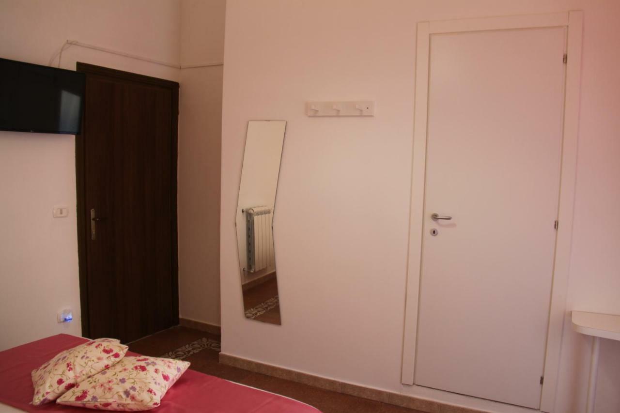 B&B Le Porte Di Napoli 외부 사진