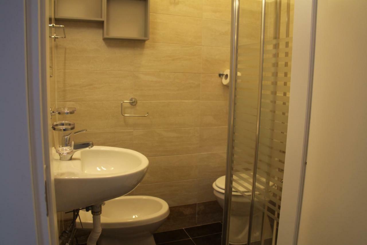 B&B Le Porte Di Napoli 외부 사진